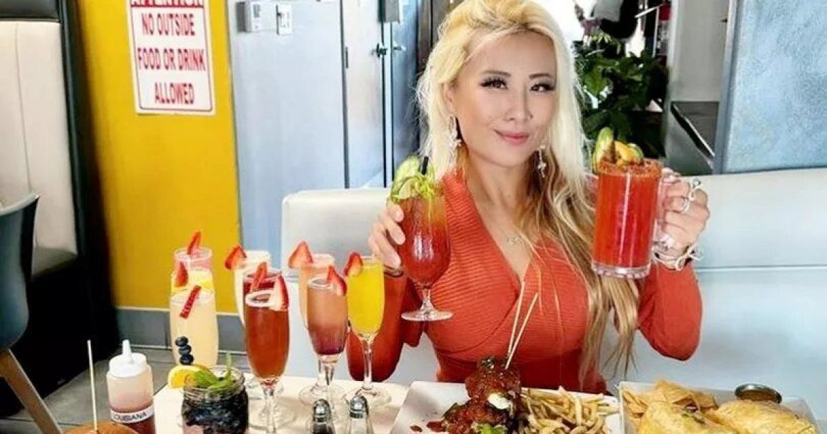 Professional Eater Makes ,000 from Unique Job: Raina Huang’s 10-Year Career