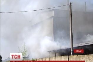 Бойовики обстрілами знищили завод, елеватор і житлові будинки в Попасній