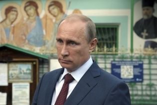 Окружение Путина начало воевать между собой - Bloomberg