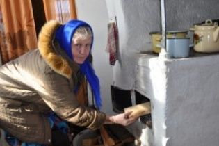 Україна переходить "на дрова", а тепло в оселі подадуть набагато пізніше від традиційного 15 жовтня