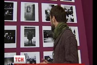 У "Мистецькому Арсеналі" відкрилася виставка чуттєвих чорно-білих фотографій Майдану