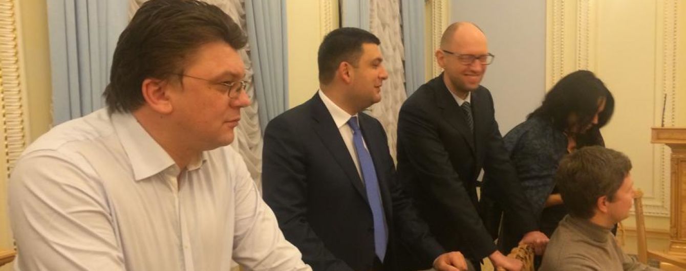 Обіцяне "антикризове" засідання Ради коаліції скасували