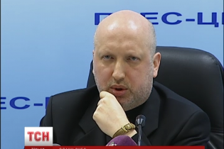 Турчинов заявил, что война закончится после освобождения Донбасса и Крыма от оккупантов