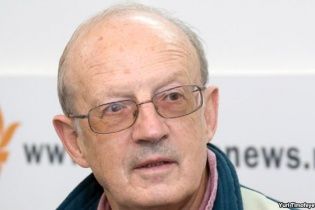 Фрау Меркель капитулировала