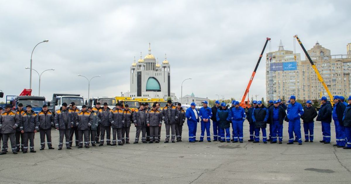 Во время соревнований операторов и водителей спецтехники в Киеве / © Киевводоканал