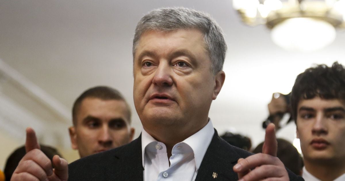 Порошенка знову викликають на допит до ДБР у справі про "Кузню на Рибальському"