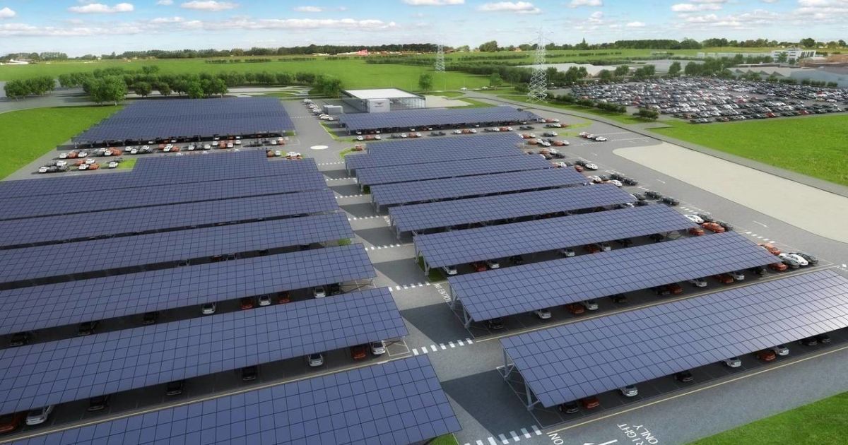 Українці зможуть взяти безпроцентний кредит на сонячні панелі та вітряки