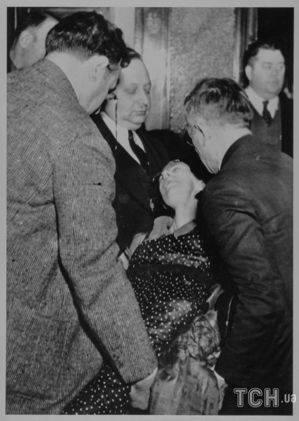 Кетрін Вульф Донагью знепритомніла, почувши свідчення лікаря, що вона приречена померти від отрути, яка потрапила до її організму / © Getty Images