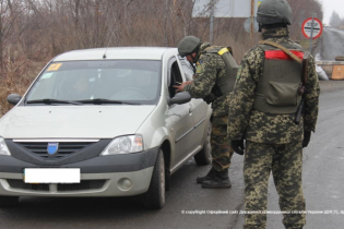 Прикордонники закривають три КПП на межі з "ДНР" і "ЛНР"