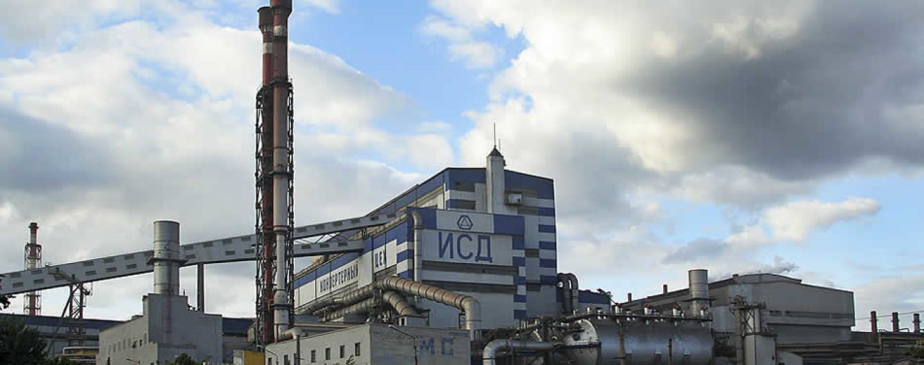 Російські військові вивозять обладнання з Алчевського меткомбінату - розвідка