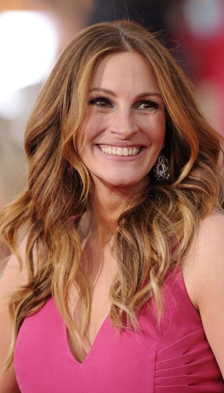 19+ Знаменитости Короткие Вьющиеся Прически Фотографии