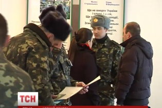 Військові попередили, що ухилянтів від мобілізації заноситимуть до "чорного списку"