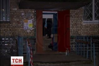 В Киеве в подъезде жилого дома застрелили военного