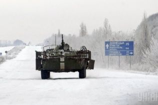 В районе Дебальцево подорвали БТР с бойцами АТО, есть погибший и раненые