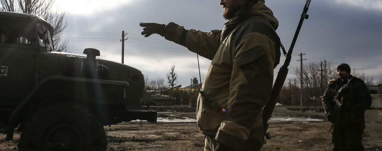 Російські військові на Донбасі погрожують підірвати танки, якщо їм не виплатять зарплати - розвідка