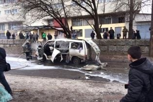 В Харькове посреди улицы раздался мощный взрыв (видео)