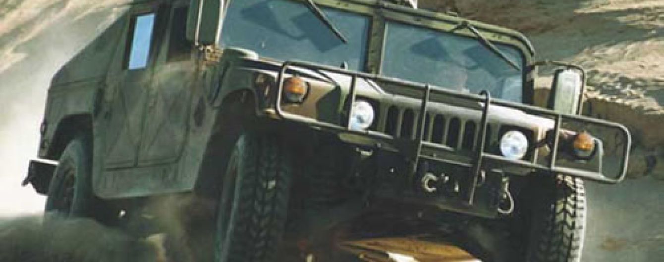 США нададуть Україні ще 100 броньовиків Humvee
