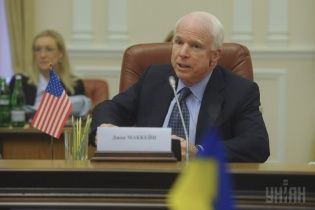 Маккейн рассказал, как унять агрессию Путина и остановить войну в Украине