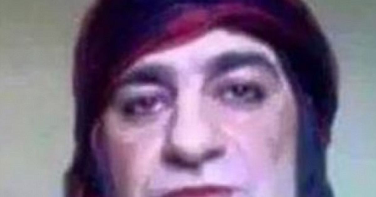 devushki-pereodevayutsya-a-ih-spalili-muzhiki-video