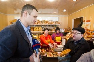 Протягом двох років у Києві продаватимуть дешевий соціальний хліб за "замороженими" цінами