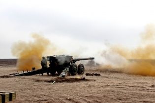 В Запорожье военный на бронированном вездеходе погиб в ДТП с пушкой