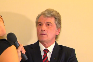 Ющенко не знає, чи отримав його син повістку до армії