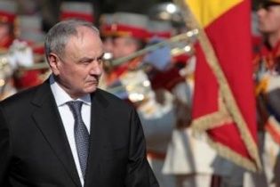 Президент Молдовы не поедет в Москву на парад 9 мая