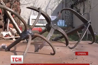 В Тернополе волонтеры наладили производство приборов для разминирования растяжек