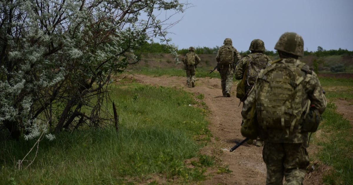 Українські військові продовжують захищати Батьківщину