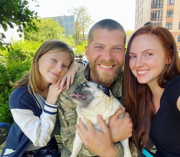 Надежда Хильская с дочерью и погибшим мужем / © instagram.com/hilska_nadiya