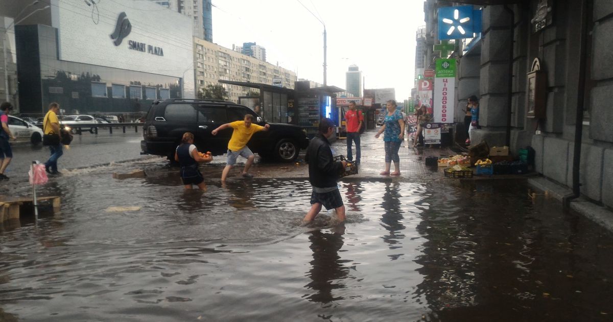 Сутки после киевского потопа: все проблемные точки столицы открыты для движения