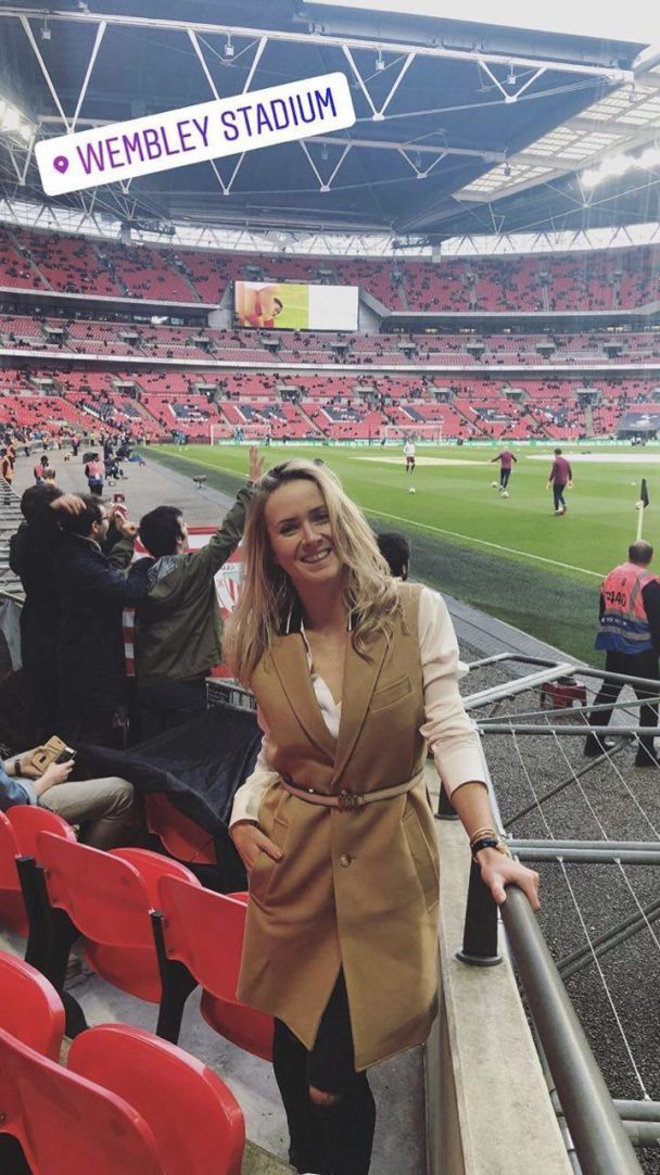  / © instagram.com/elisvitolina