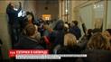 В результате столкновений в столичной мэрии один из активистов остался со сломанной ногой