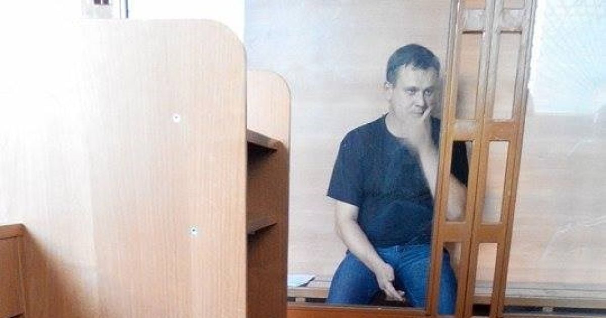 Павел Панасюк со слезами на глазах просил не отправлять его за решетку.