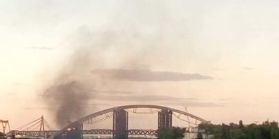 В Киеве горел недостроенный мост