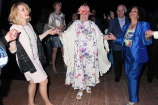 Нещасливий зірковий трикутник: акторка Недашківська зізналася, що все життя кохала одруженого