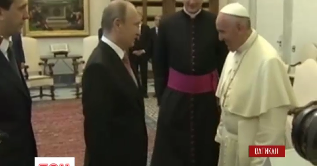 "Медаль" Путіна від Папи виявилася пам'ятним сувеніром