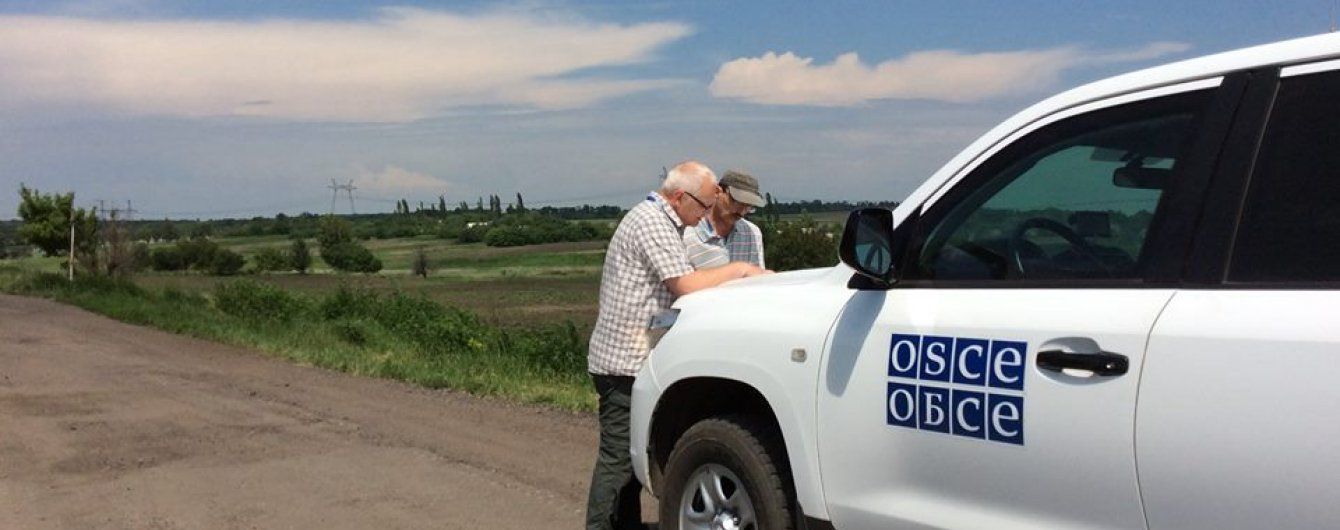 Спостерігачі ОБСЄ розповіли, хто охороняє важке озброєння "ДНР"