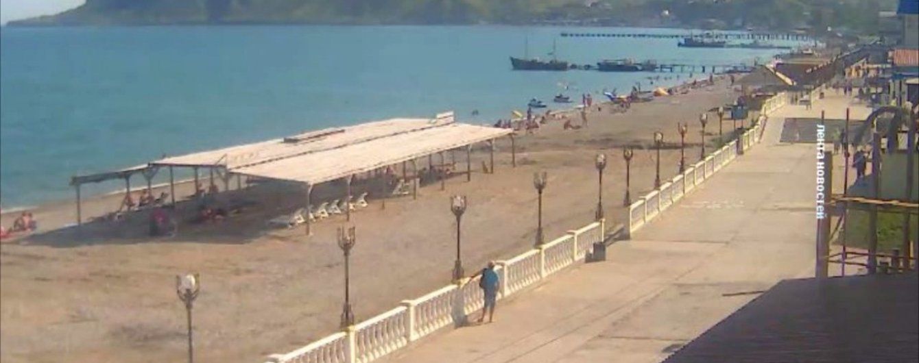 Безлюдные курорты в Крыму: в Сети показали видео с самых популярных пляжей полуострова