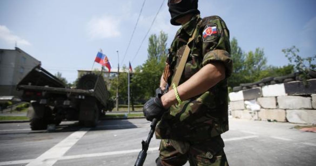 В Луганск прибыли российские офицеры, а под Старогнатовкой прошел бой - Тымчук