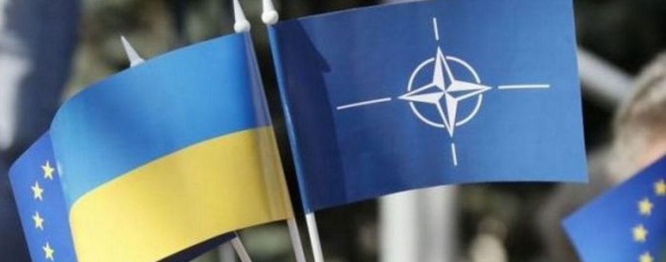 Україна та НАТО підписали низку важливих документів