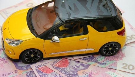 Українських автовласників хочуть обкласти новим збором: що відомо
