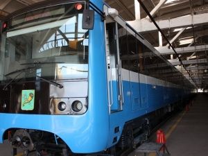 4 економічні новини: суперсучасні потяги метро та стрімке здешевшання огірків