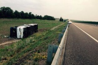 Под Ростовом-на-Дону перевернулся автобус: пострадали 10 украинцев - СМИ