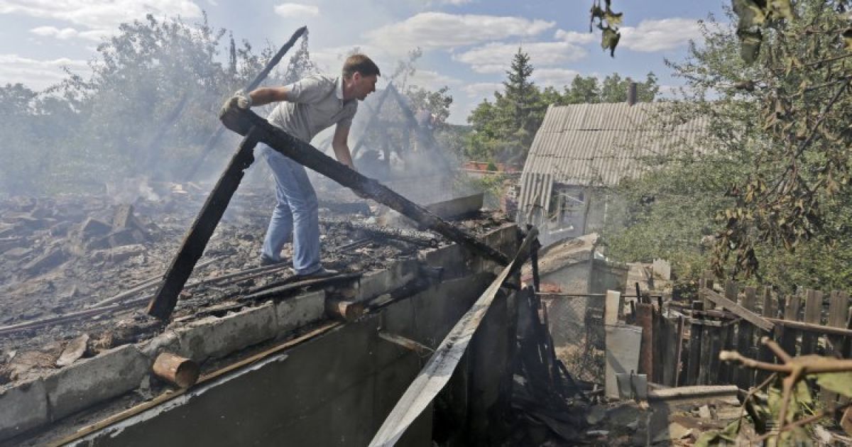 Боевики обстреляли Сопино под Мариуполем и Авдеевку - СМИ