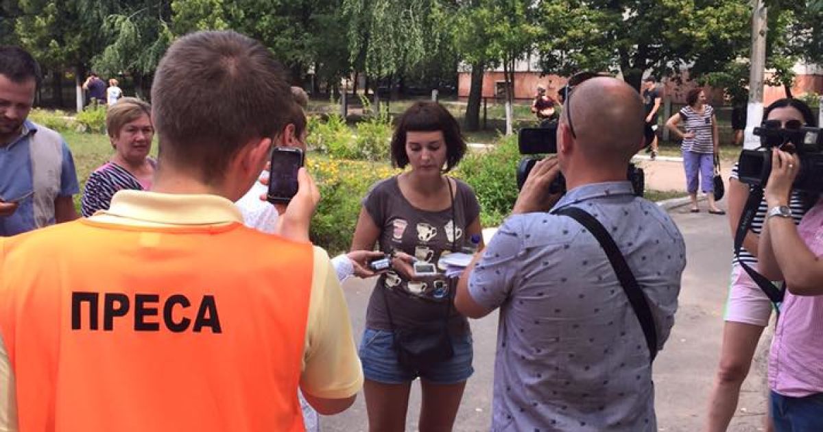 Возле избирательного участка в Чернигове избили социолога