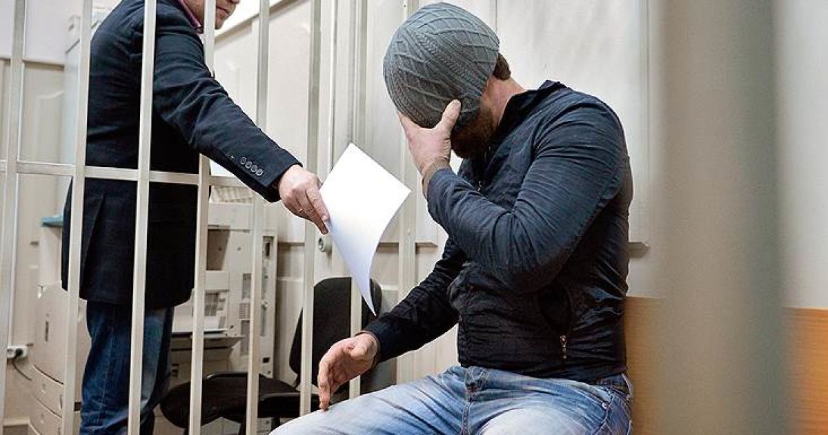 "О чем молчит Дурицкая". Адвокат подозреваемых в убийстве Немцова требует допросить свидетеля расстрела
