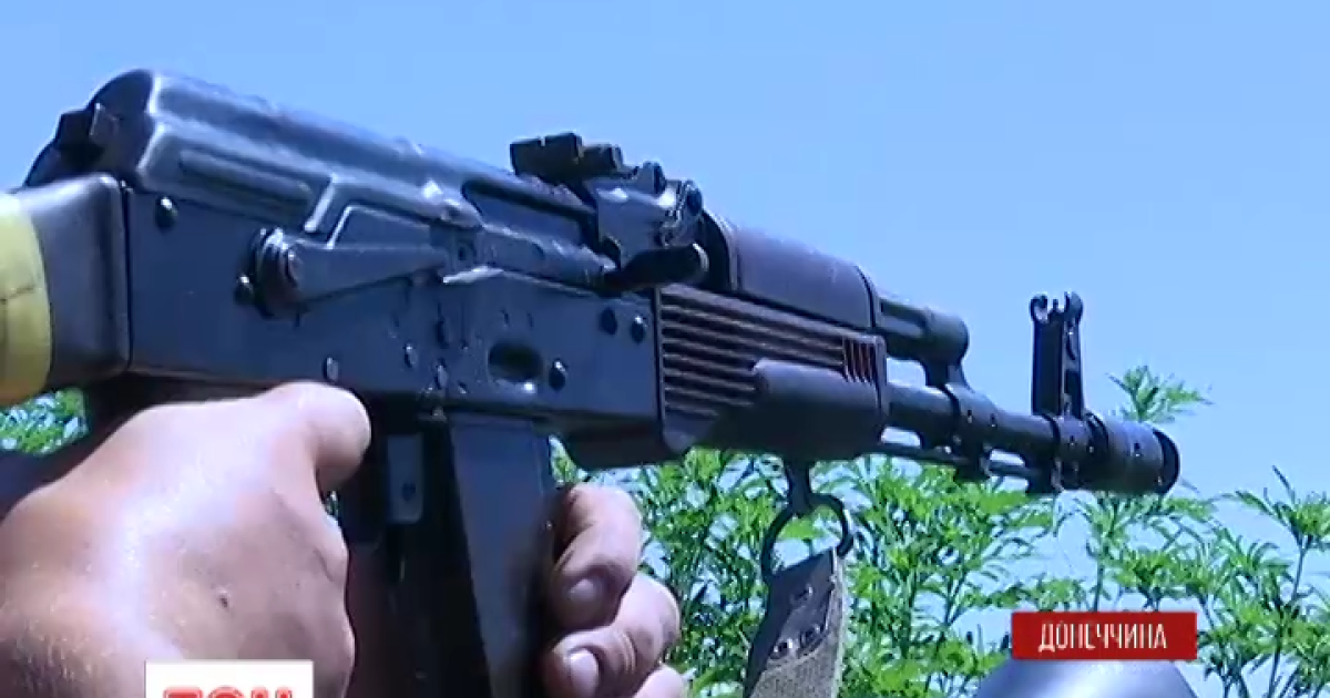 Беспокойная ночь в Марьинке: боевики снова начали стрелять из зенитки, минометов и танков