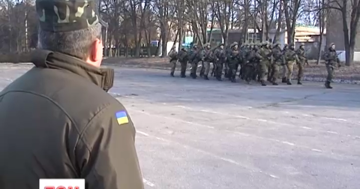Нужна ли Украине контрактная армия. Мнения военных экспертов