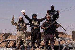 Ватажки ІД заборонили своїм бойовикам дивитися телевізор
